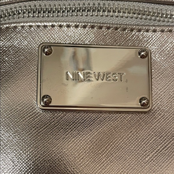 Nine West Shimmering Silver Crossbody Bag with Adjustable strap - Picture 2 of 10